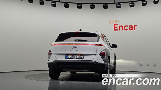 Hyundai Kona 2023 — photo 4