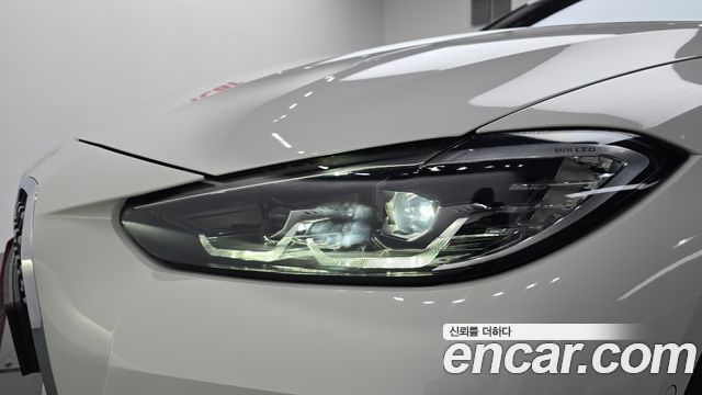 BMW 4-Series 2023 — photo 8