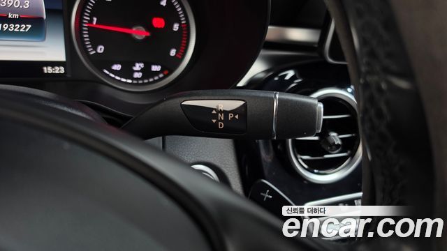Mercedes-Benz C-Class 2016 — photo 9