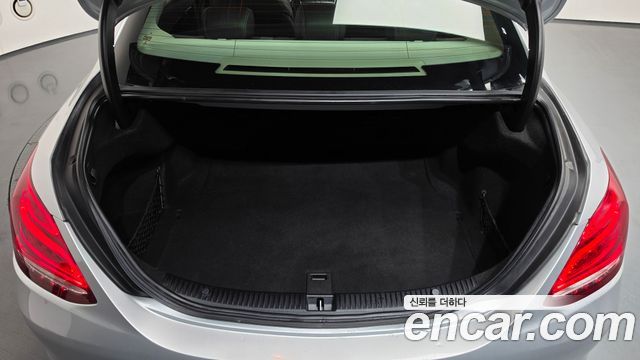 Mercedes-Benz C-Class 2016 — photo 20