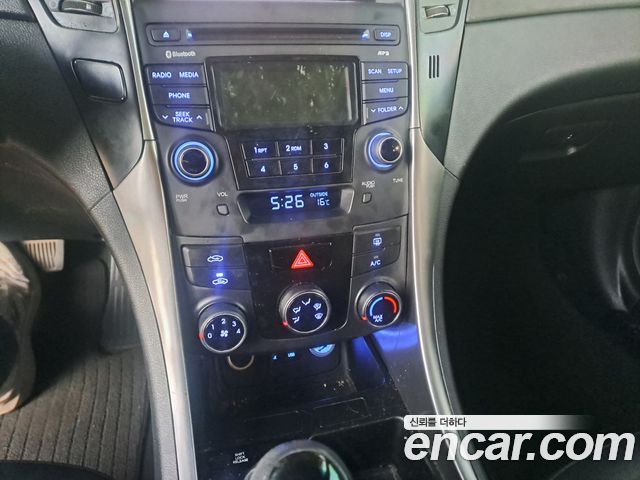 Hyundai Sonata 2013 — photo 10