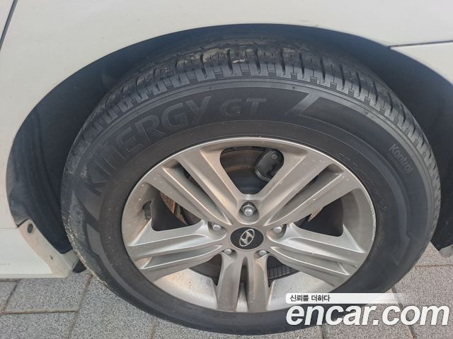 Hyundai Sonata 2013 — photo 18