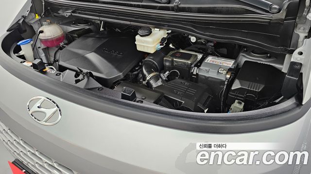 Hyundai Staria 2023 — photo 6