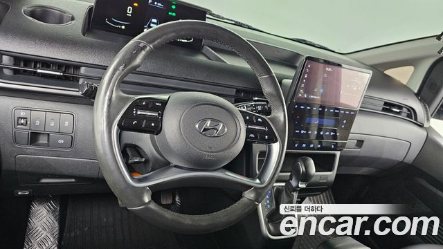 Hyundai Staria 2023 — photo 19