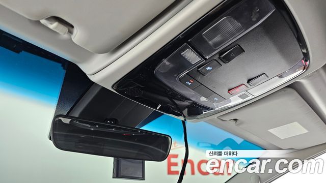 Hyundai Staria 2023 — photo 20