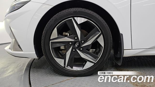 Hyundai AVANTE 2021 — photo 5