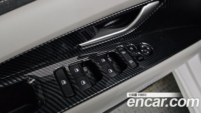 Hyundai AVANTE 2021 — photo 23