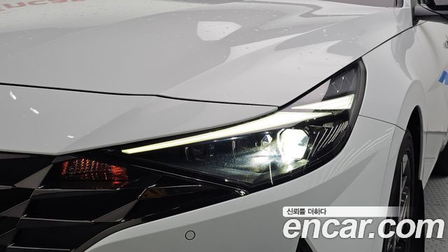 Hyundai AVANTE 2021 — photo 8