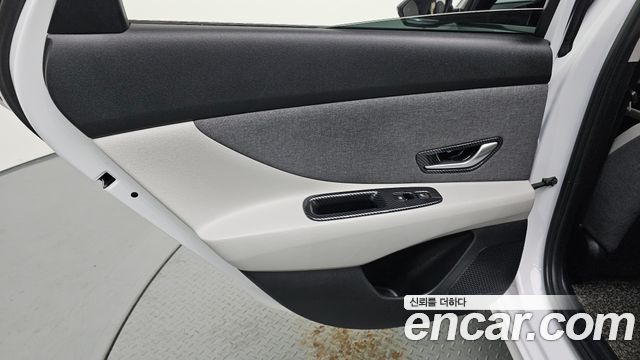 Hyundai AVANTE 2021 — photo 15