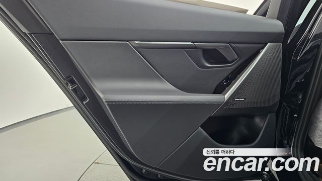 BMW 5-Series 2026 — photo 15