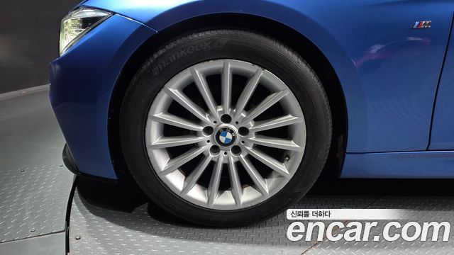 BMW 3-Series 2017 — photo 5