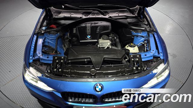 BMW 3-Series 2017 — photo 6