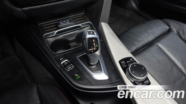 BMW 3-Series 2017 — photo 12