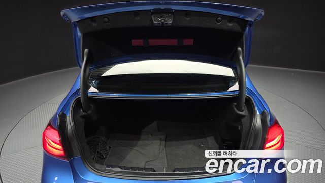 BMW 3-Series 2017 — photo 26