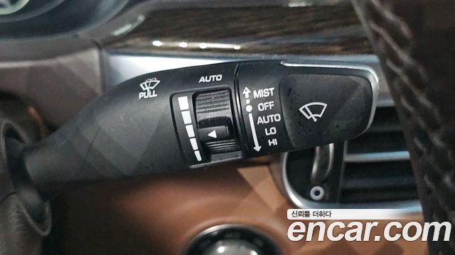 Genesis G90 2021 — photo 32