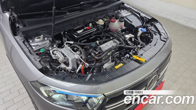 Mercedes-Benz EQB 2023 — photo 6