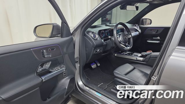Mercedes-Benz EQB 2023 — photo 13