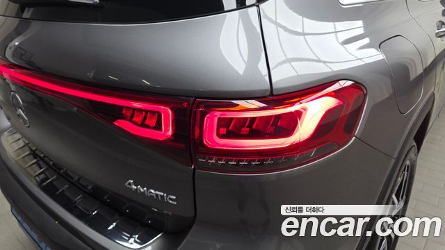 Mercedes-Benz EQB 2023 — photo 9