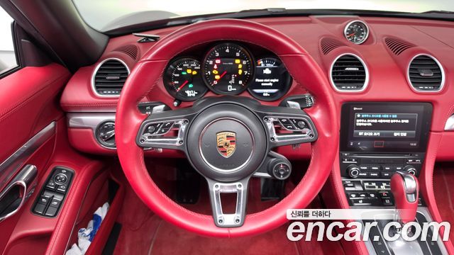Porsche 718 2022 — photo 17