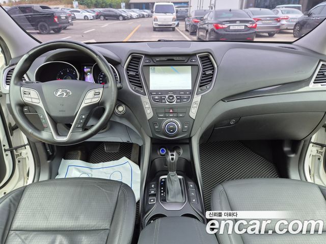 Hyundai Santafe 2015 — photo 11
