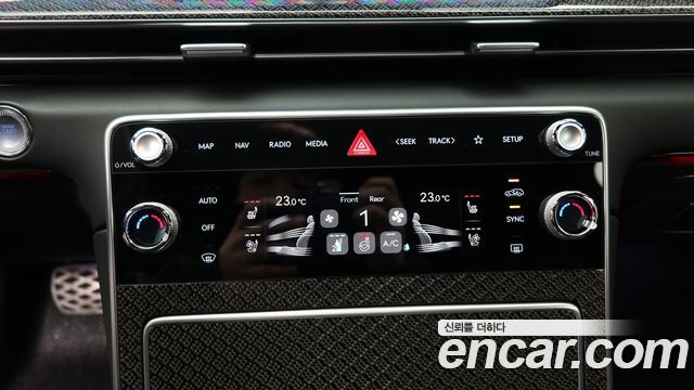 Genesis GV80 2024 — photo 17