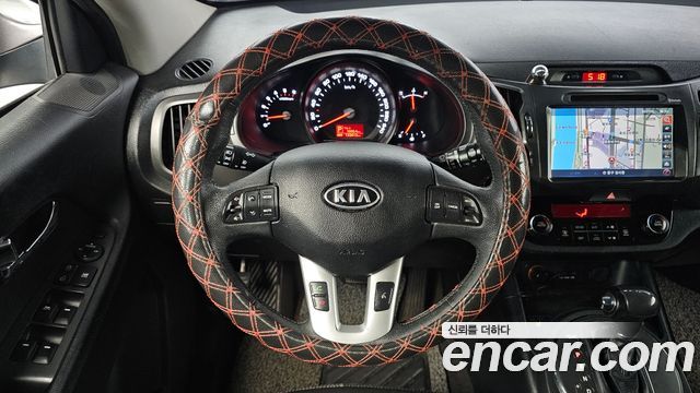 Kia Sportage 2012 — photo 18