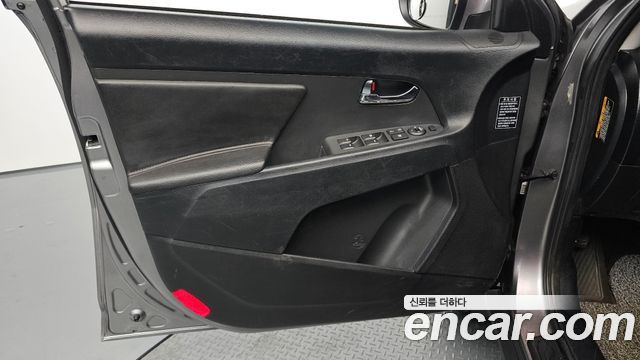 Kia Sportage 2012 — photo 14