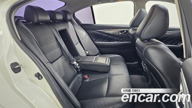 Infiniti Q50 2016 — photo 12