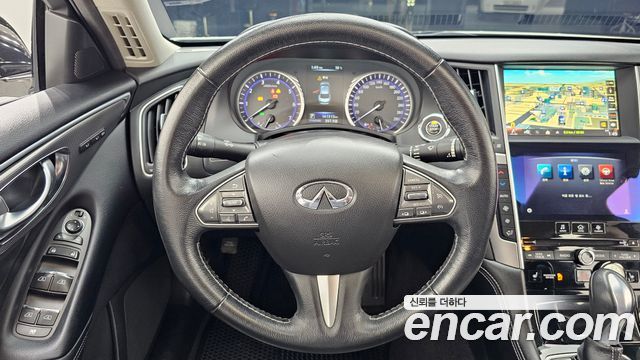 Infiniti Q50 2016 — photo 13
