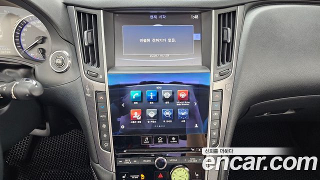 Infiniti Q50 2016 — photo 14