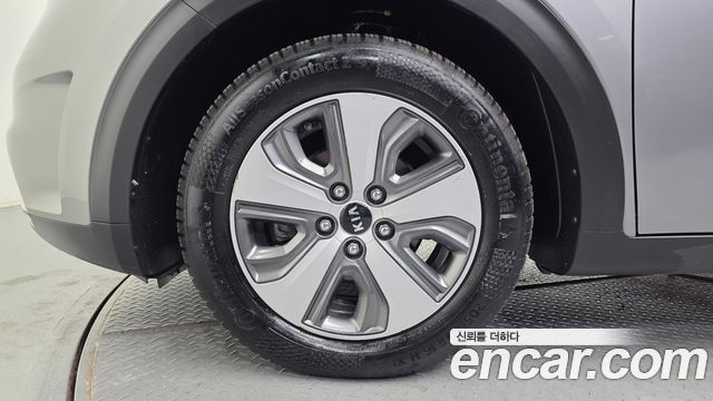 Kia Niro 2018 — photo 5