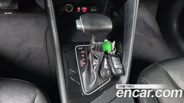 Kia Niro 2018 — photo 12