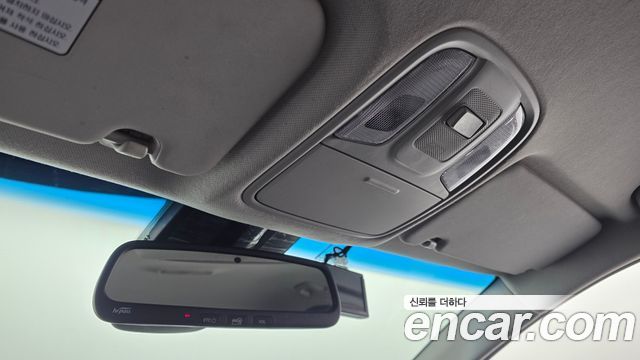 Kia Niro 2018 — photo 23