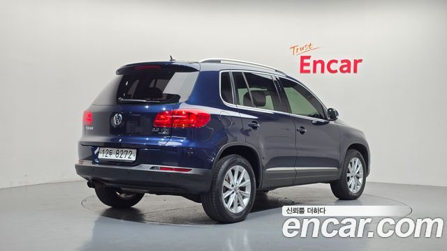 Volkswagen Tiguan 2015 — photo 2