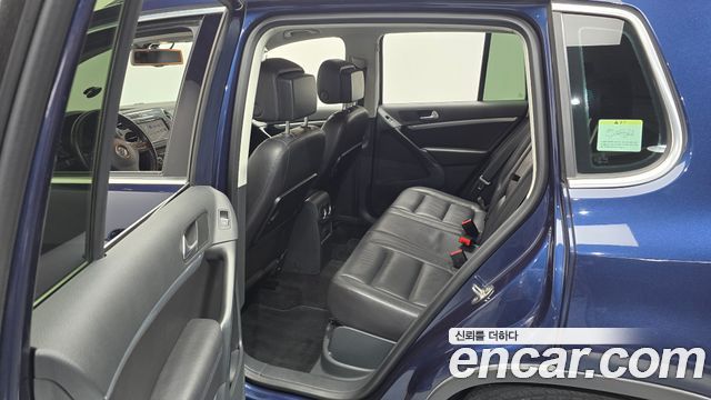 Volkswagen Tiguan 2015 — photo 11