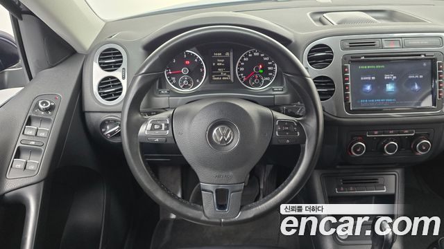 Volkswagen Tiguan 2015 — photo 13