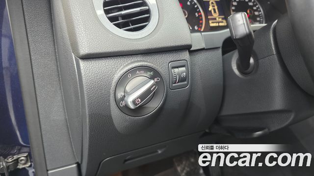 Volkswagen Tiguan 2015 — photo 15