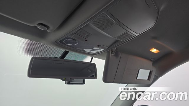 Volkswagen Tiguan 2015 — photo 17