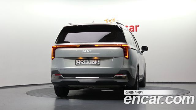 Kia Canival 2024 — photo 4