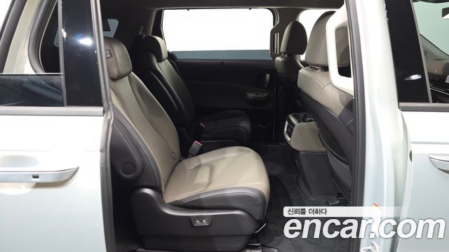 Kia Canival 2024 — photo 17