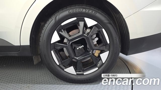 Kia Canival 2024 — photo 7