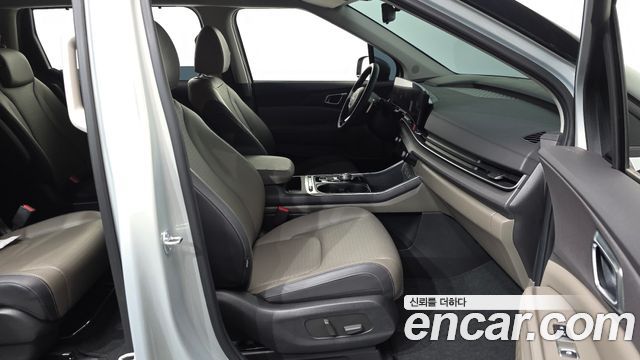Kia Canival 2024 — photo 16