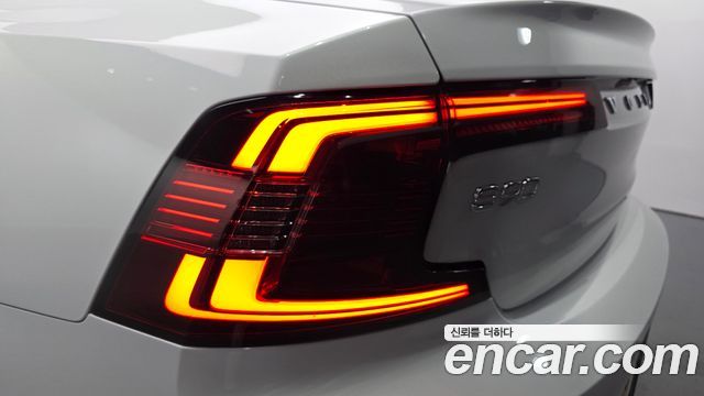 Volvo S90 2021 — photo 9