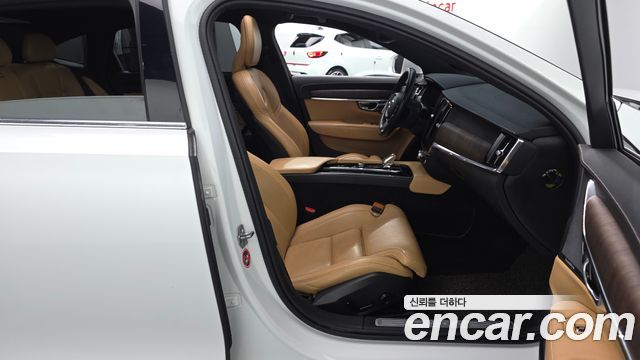 Volvo S90 2021 — photo 16