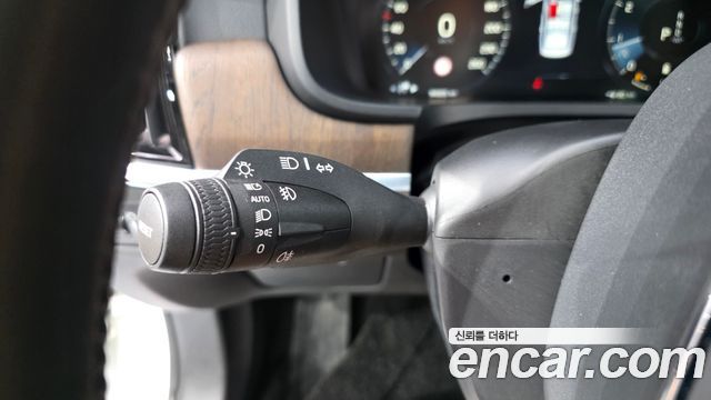 Volvo S90 2021 — photo 30