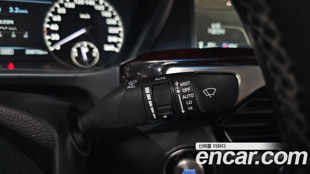 Genesis EQ900 2016 — photo 26