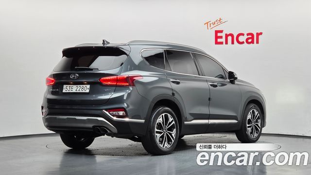 Hyundai Santafe 2019 — photo 2