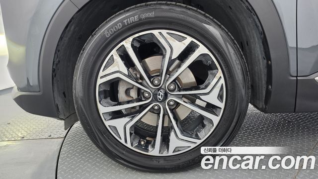 Hyundai Santafe 2019 — photo 5