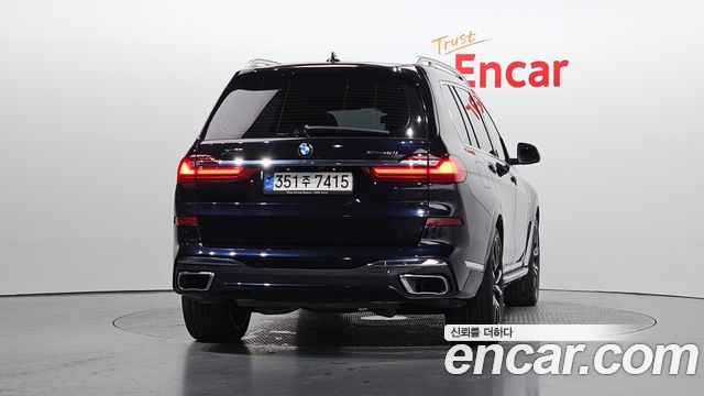 BMW X7 2022 — photo 4