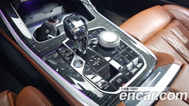 BMW X7 2022 — photo 12